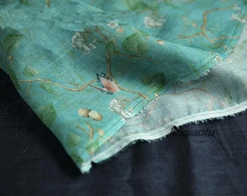 Ткань для халатов Cool nettle светло-зеленого цвета с рисунком птицы